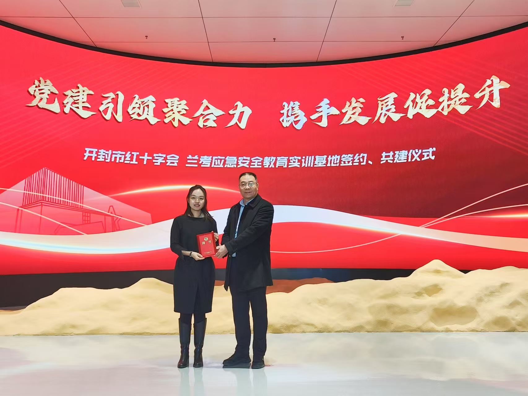 dd62d543329192f7f95eb25986f13df.jpg dd62d543329192f7f95eb25986f13df.jpg