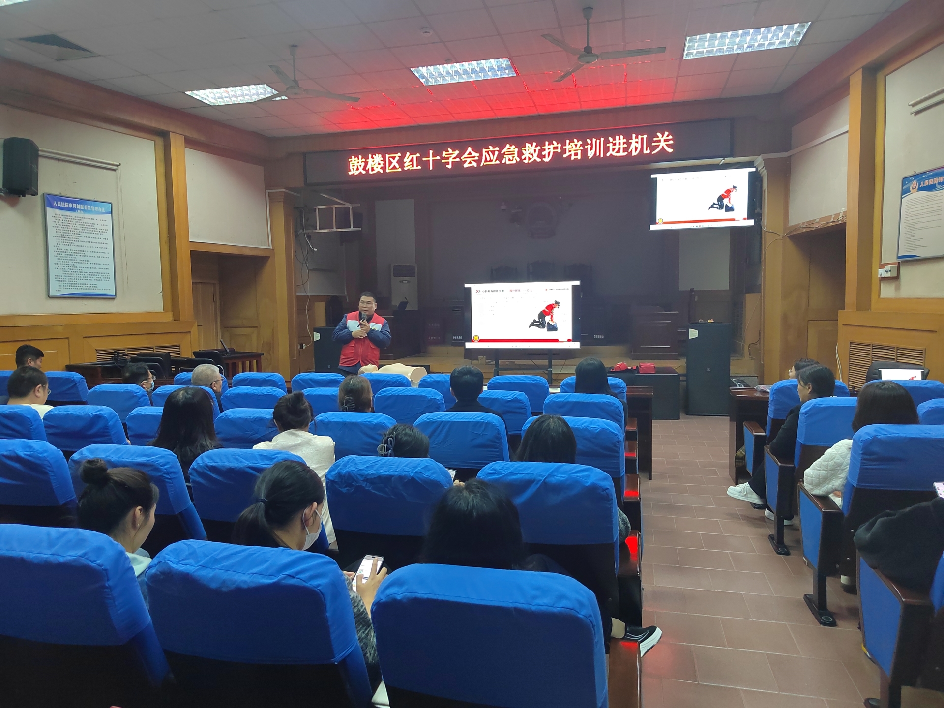 微信图片_20251030172223_25_70.jpg 微信图片_20251030172223_25_70.jpg