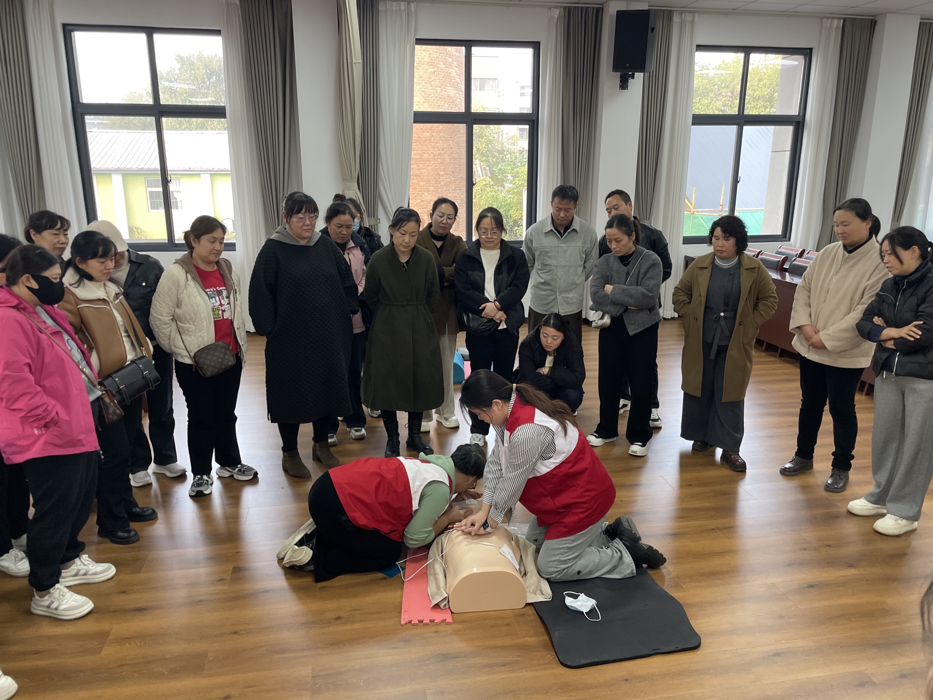 微信图片_20251103085956_5_205.jpg 微信图片_20251103085956_5_205.jpg