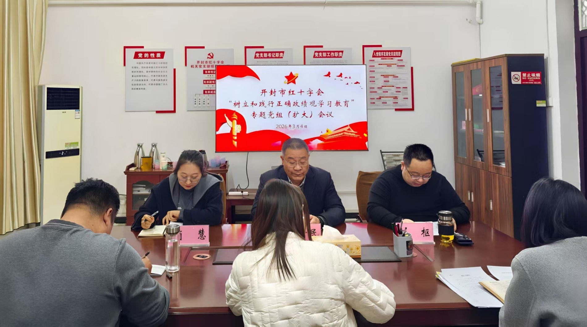 9622062df685c43f5a072a7990027d32.jpg 9622062df685c43f5a072a7990027d32.jpg